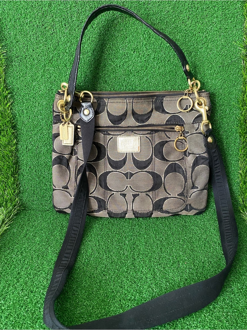 Vintage Coach #18135 Black & Gold Canvas Leather Trim Shoulder/Crossbody